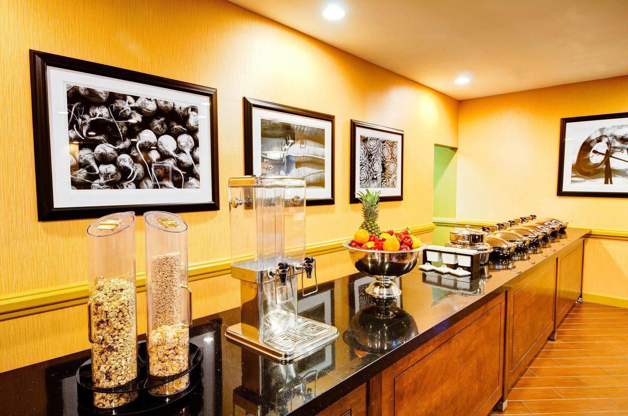 Hampton Inn & Suites Holly Springs Εξωτερικό φωτογραφία